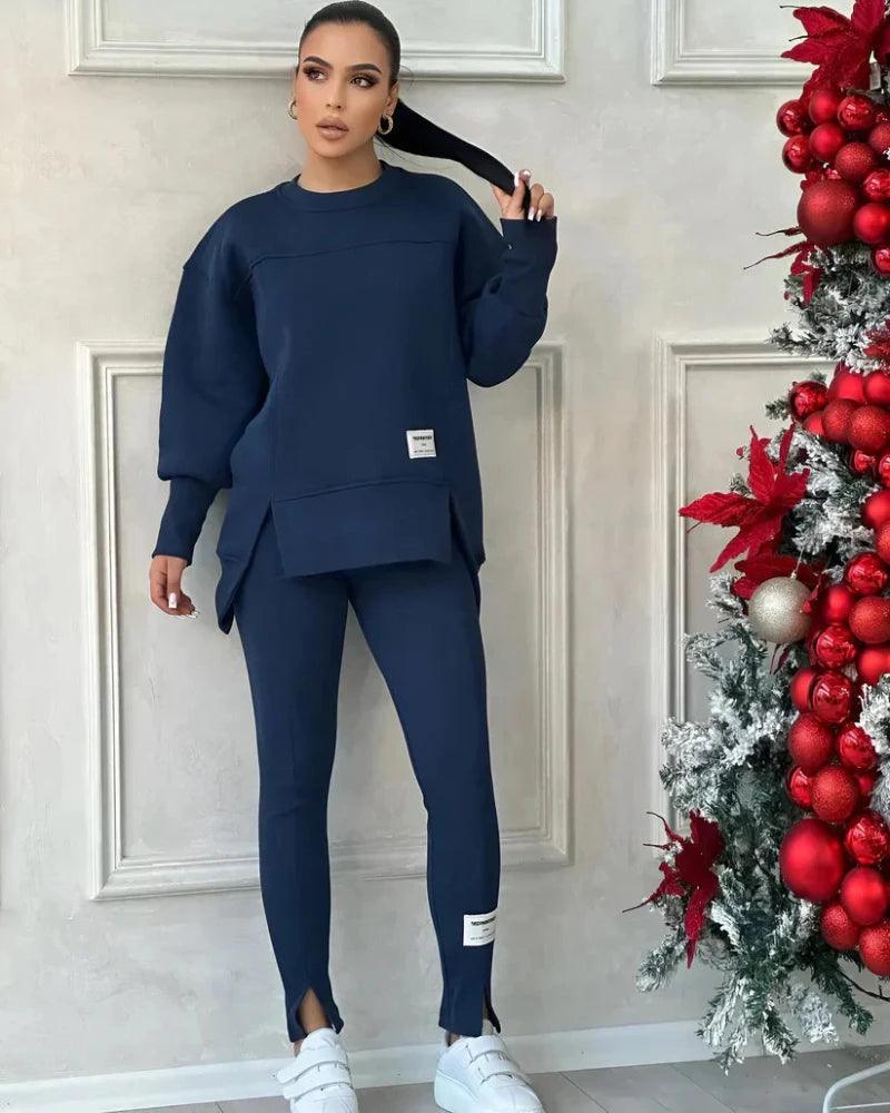 Ensemble femme avec pull à col rond et leggings avec poche kangourou