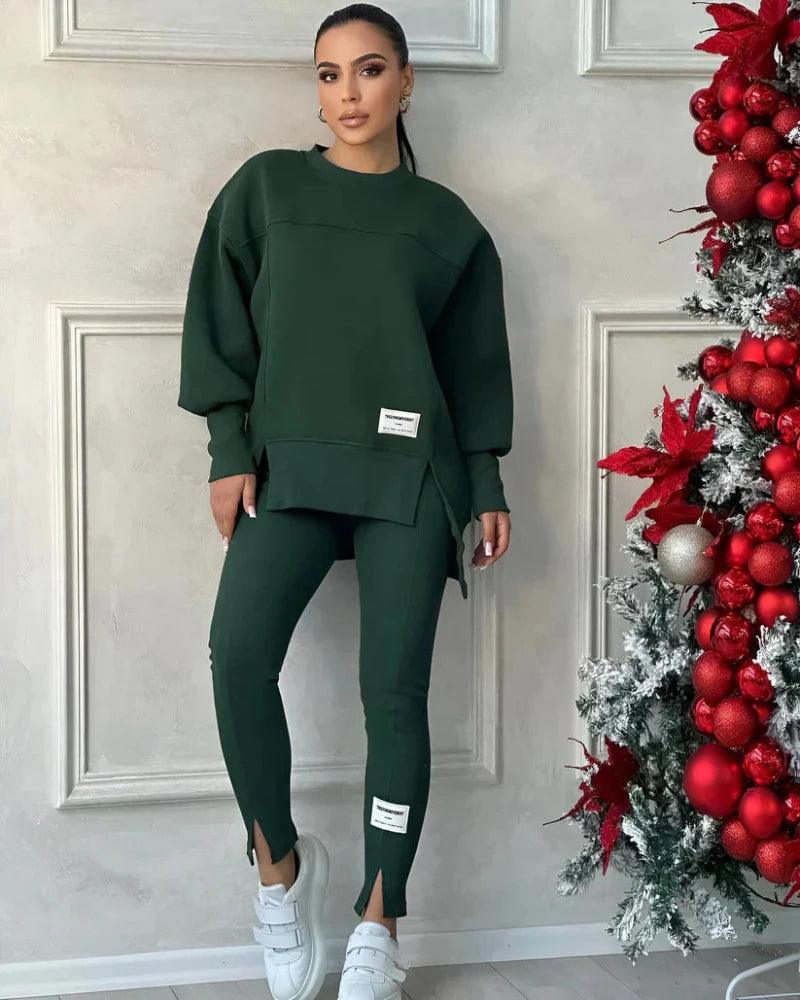 Ensemble femme avec pull à col rond et leggings avec poche kangourou
