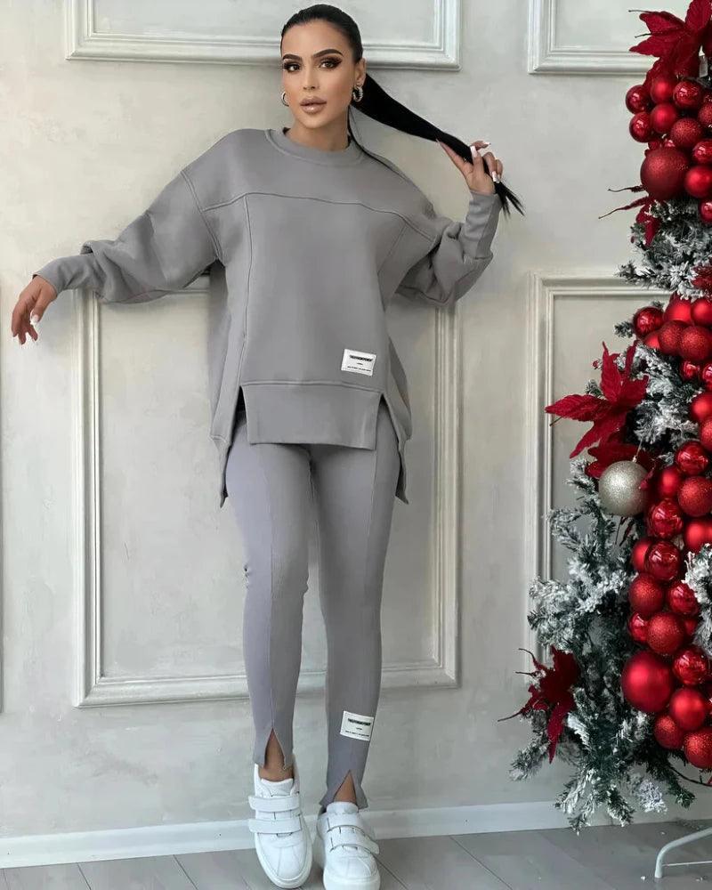 Ensemble femme avec pull à col rond et leggings avec poche kangourou