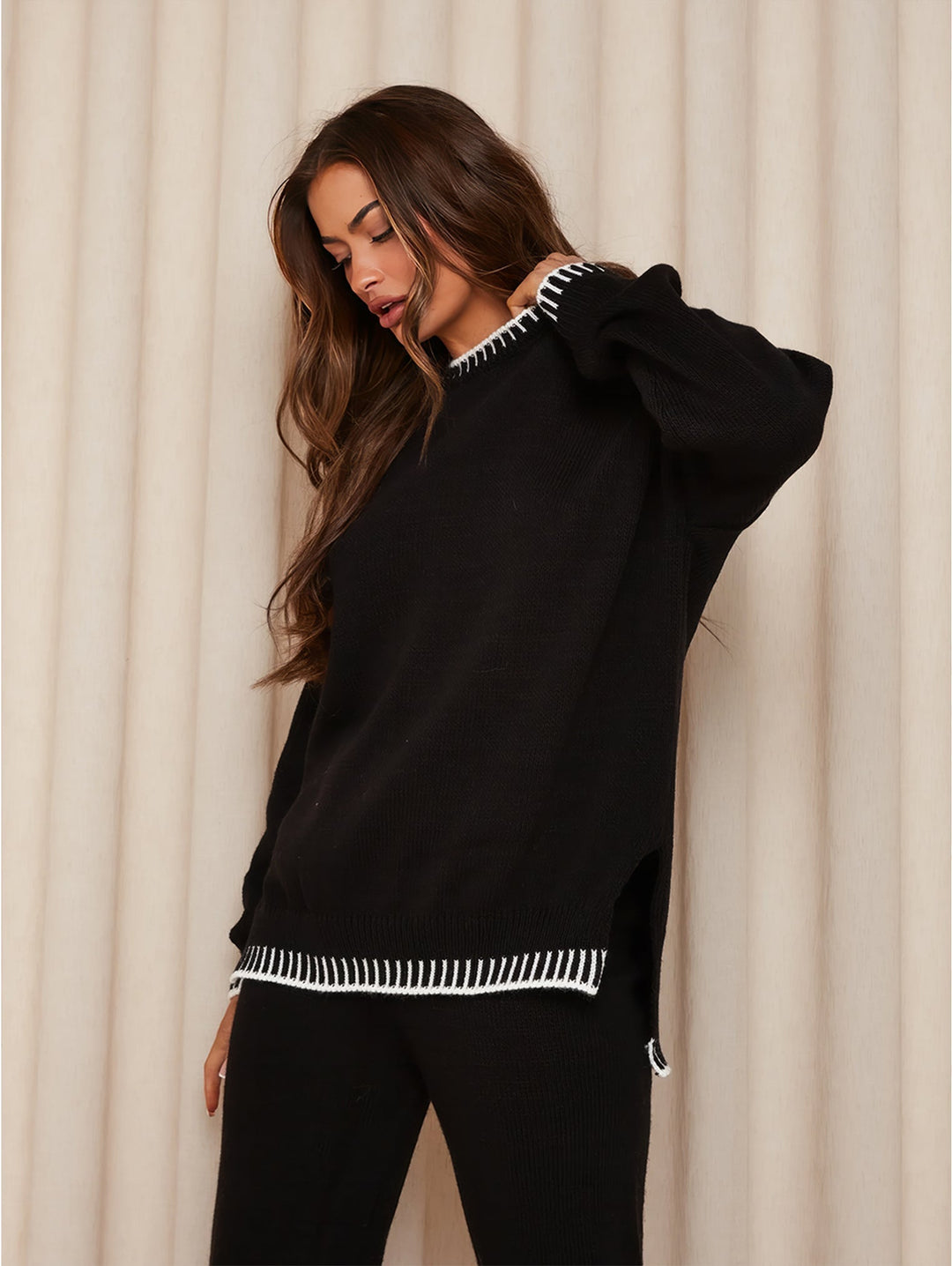 Ensemble pour femmes avec pull à col rond et pantalon long