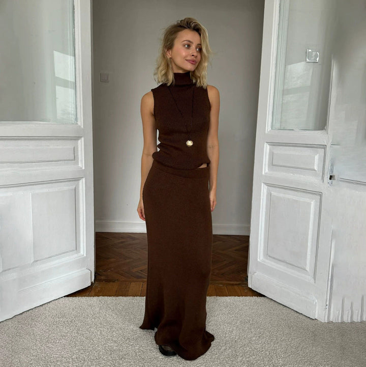 Ensemble Tricot Femme avec Top sans Manches Col Roulé et Jupe Maxi
