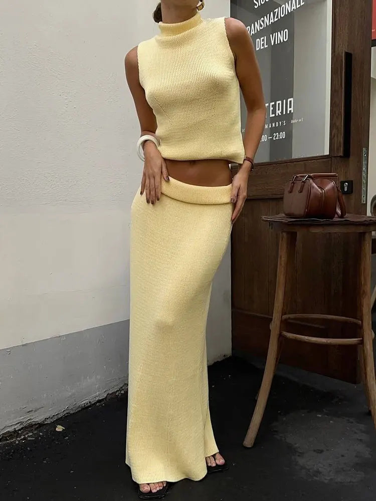 Ensemble Tricot Femme avec Top sans Manches Col Roulé et Jupe Maxi