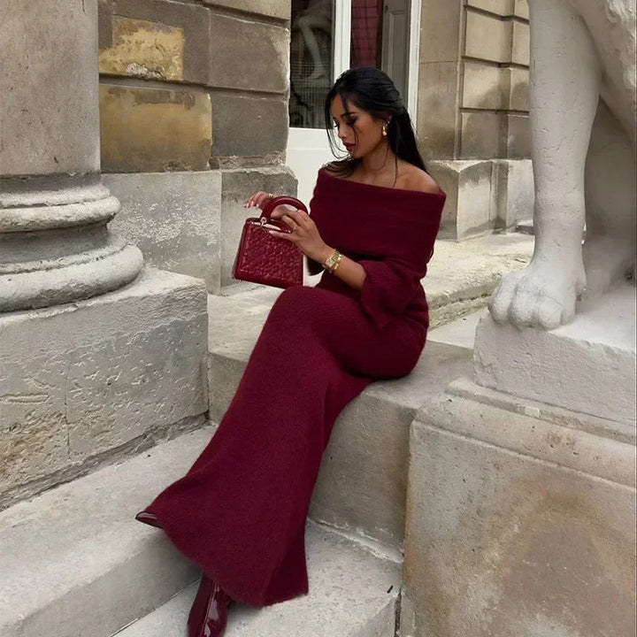 Ensemble tricot femme avec décolleté off-shoulder, manches longues et jupe maxi
