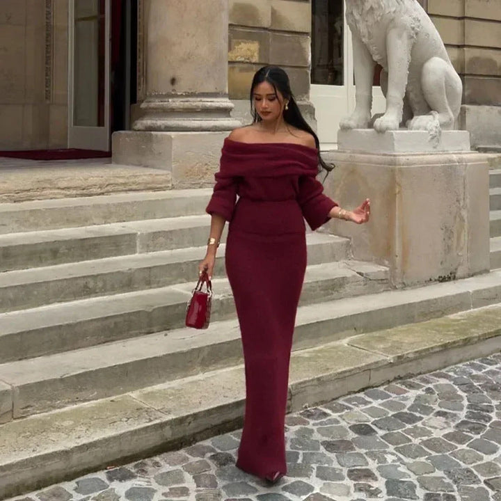 Ensemble tricot femme avec décolleté off-shoulder, manches longues et jupe maxi