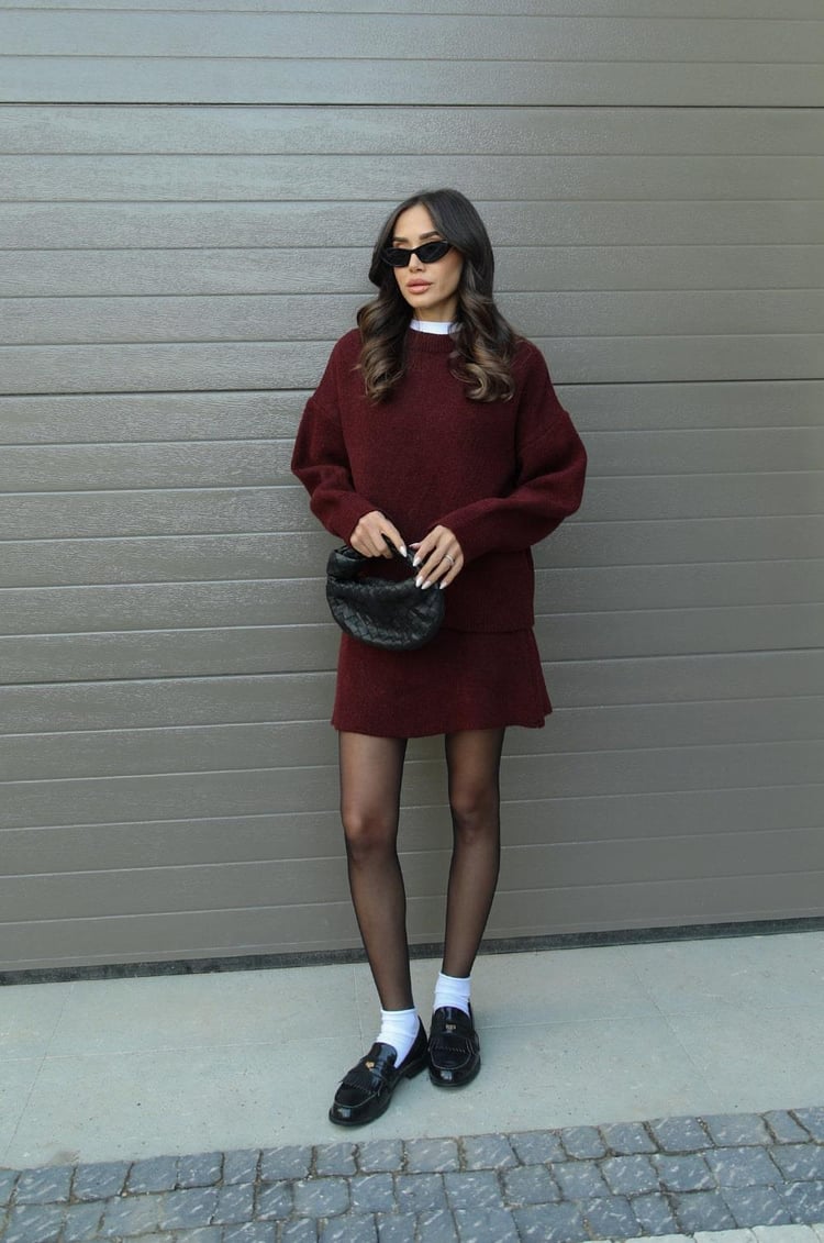 Ensemble Tricot Femme avec Pull Col Rond et Mini Jupe avec Bords Côtelés