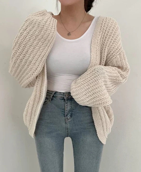 Gilet pour femmes à ouverture frontale, manches longues et surface en grosse maille