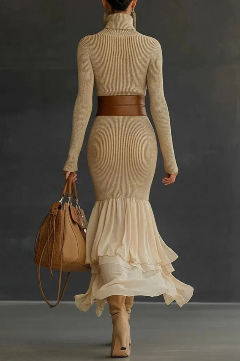 Robe en tricot pour femmes avec col roulé, manches longues, surface côtelée et bas volanté