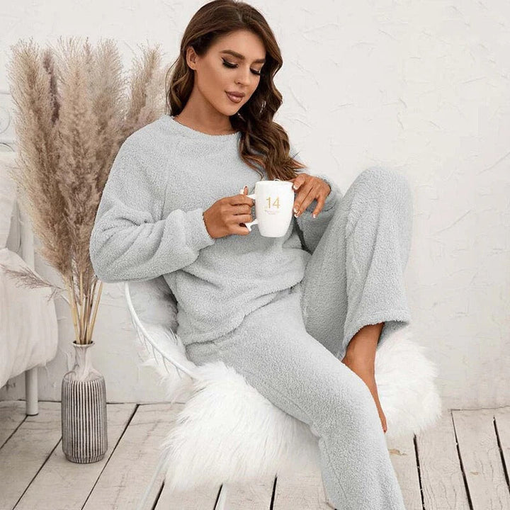 Ensemble pour femmes : Haut à manches longues structuré et pantalon avec col rond