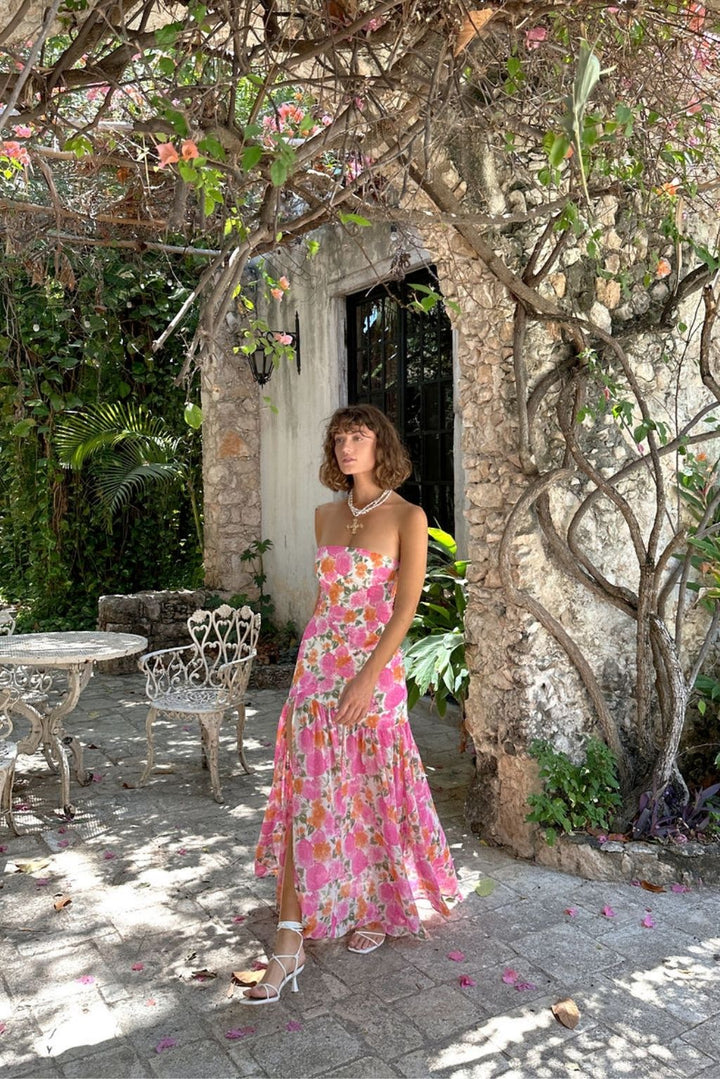 Robe maxi sans bretelles avec taille abaissée et motif floral