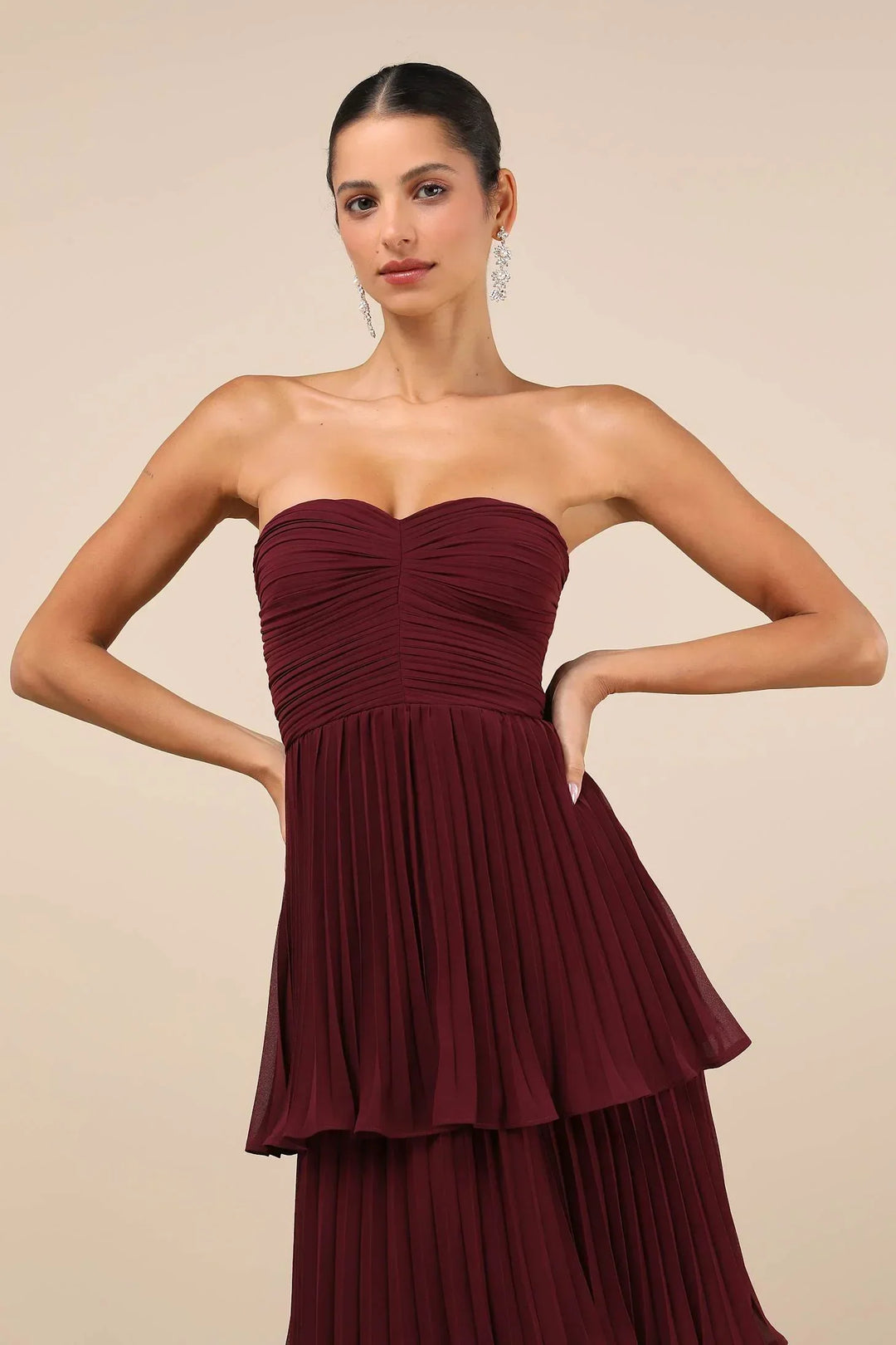 Robe maxi sans bretelles pour femmes avec décolleté en cœur, haut froncé et jupe à volants