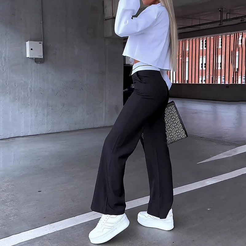 Ensemble Deux Pièces pour Femmes avec Blouse Crop, Col Chemise, Poches Poitrine et Pantalon Évasé Taille Haute