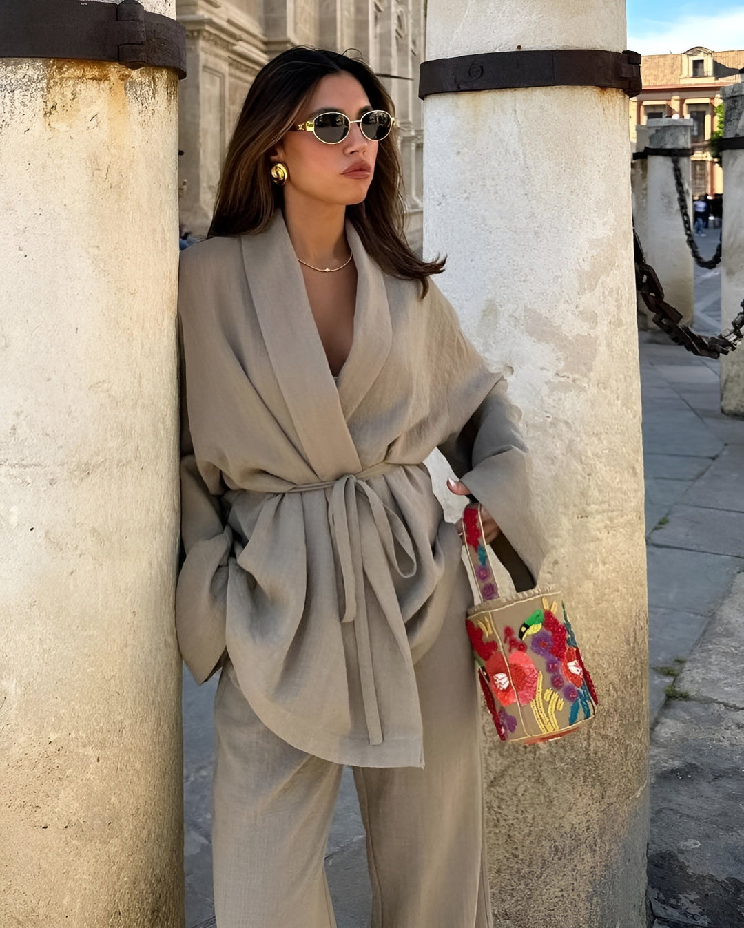 Ensemble Femme Deux Pièces avec Veste Croisée à Ceinture et Pantalon Ample