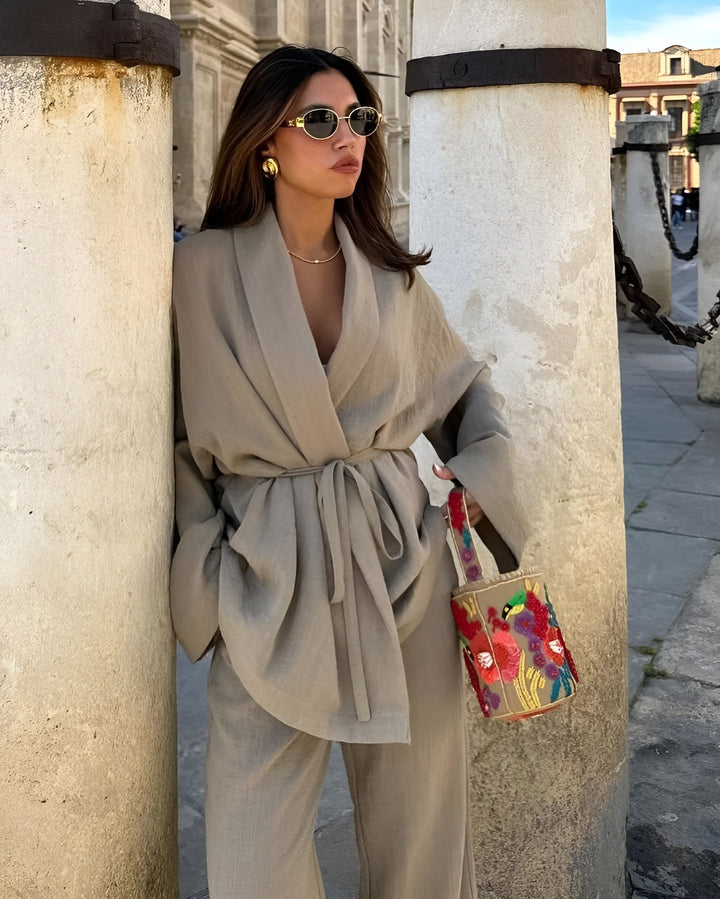 Ensemble Femme Deux Pièces avec Veste Croisée à Ceinture et Pantalon Ample