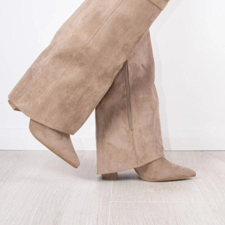 Bottes pour femmes à bout pointu et mollet ajusté