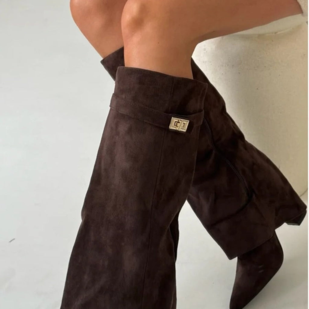 Bottes pour femmes à bout pointu et mollet ajusté