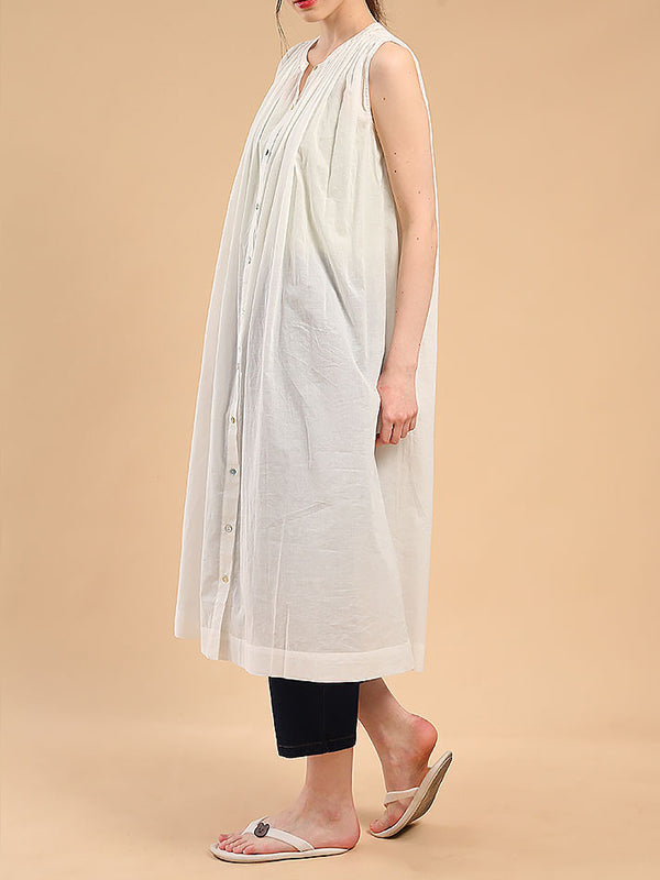 Robe mi-longue ample plissée transparente sans manches, à col rond