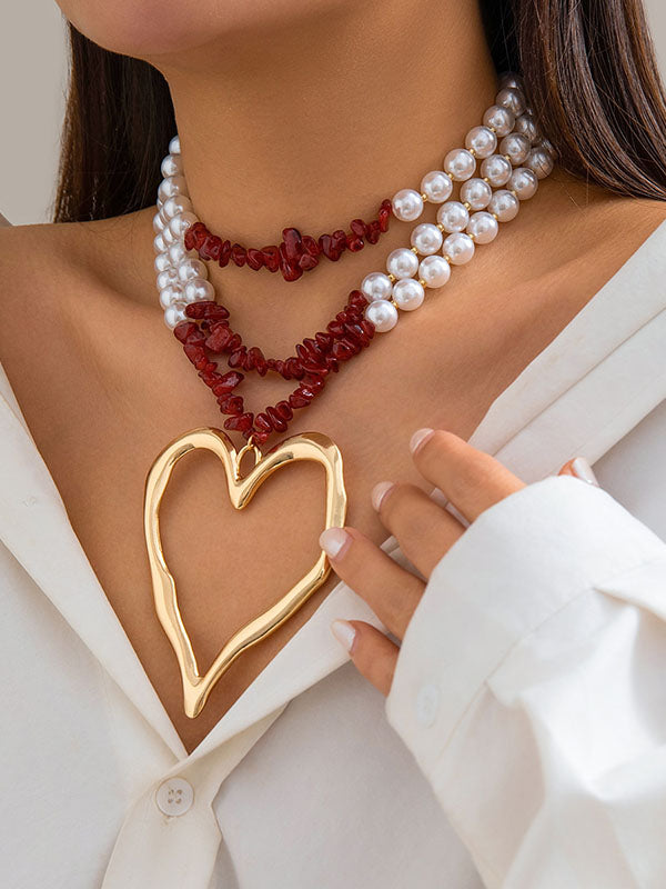 Collier perlé délicat en forme de cœur, couleur contrastée