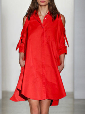 Robe chemise ample à empiècements, à épaules ajourées, couleur unie