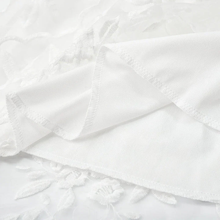 Bellona – Robe courte élégante en dentelle