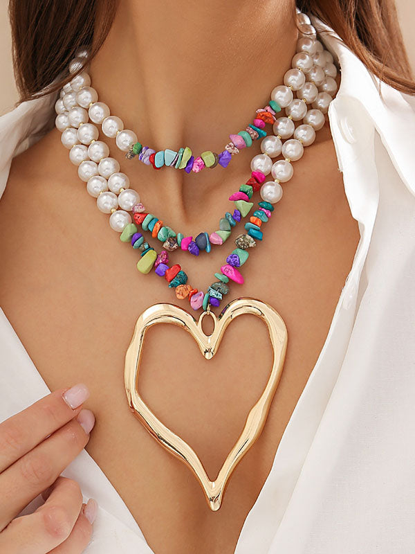 Collier perlé délicat en forme de cœur, couleur contrastée