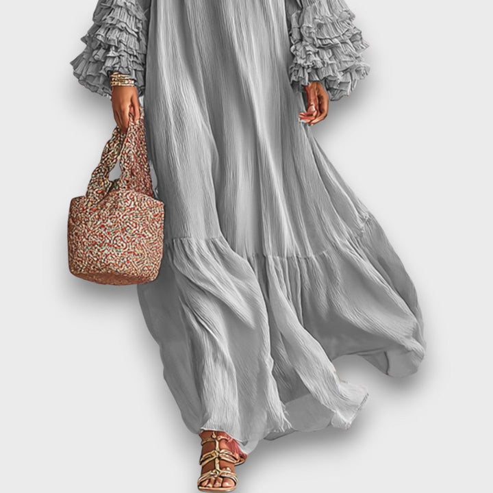Elviana – Robe maxi plissée en chiffon