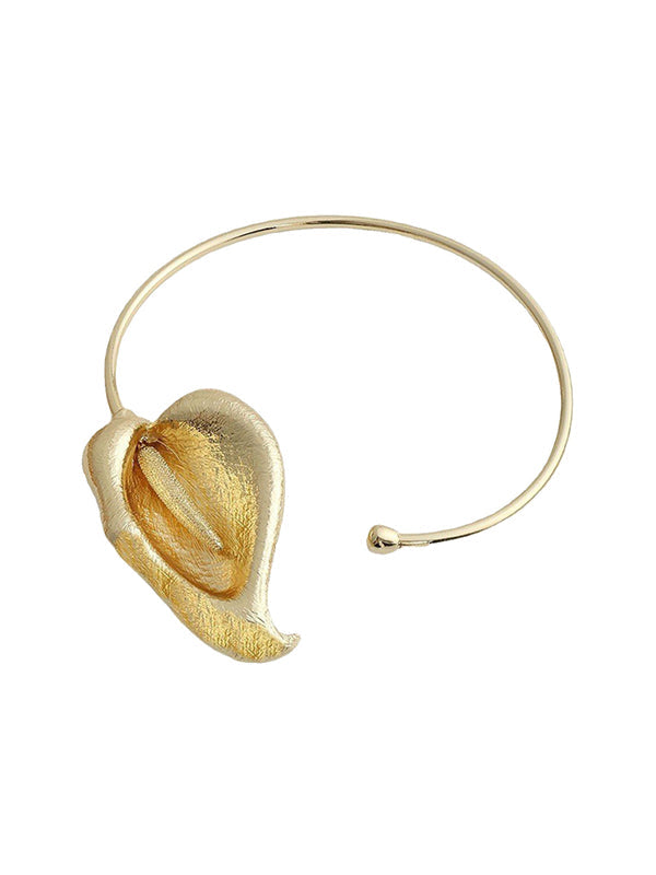 Collier en forme de feuilles, couleur unie