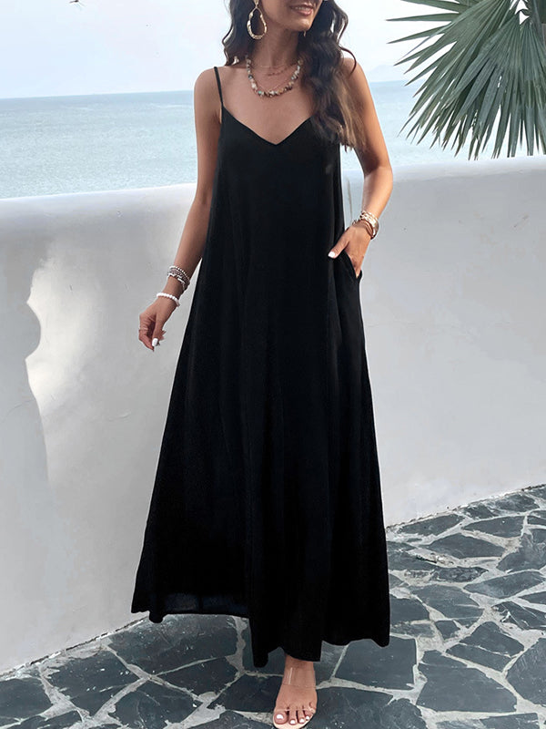 Robe longue ample plissée sans manches, à empiècements, à fines bretelles, couleur unie