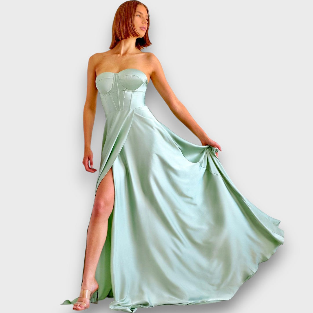 Victoria – Robe de soirée sans épaules avec lacets au dos