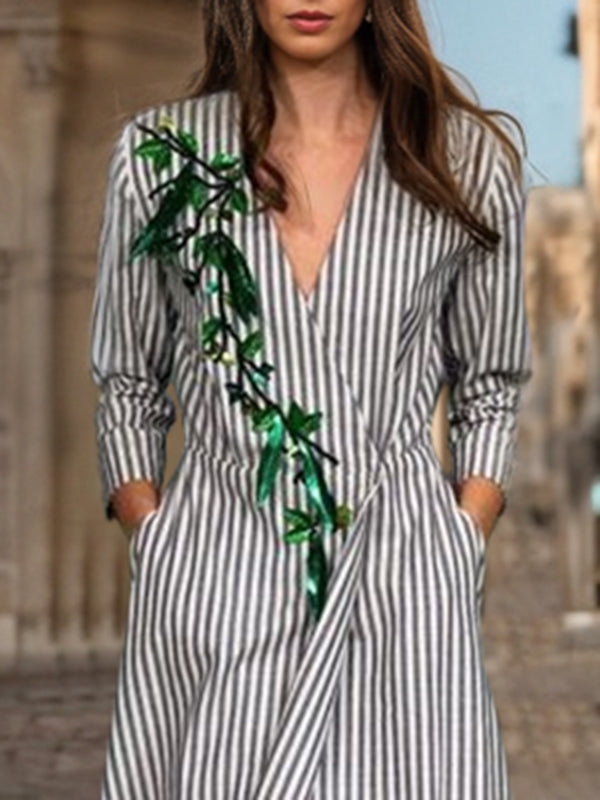 Robe chemise ample asymétrique rayée coupe trapèze, à empiècements, à col en V