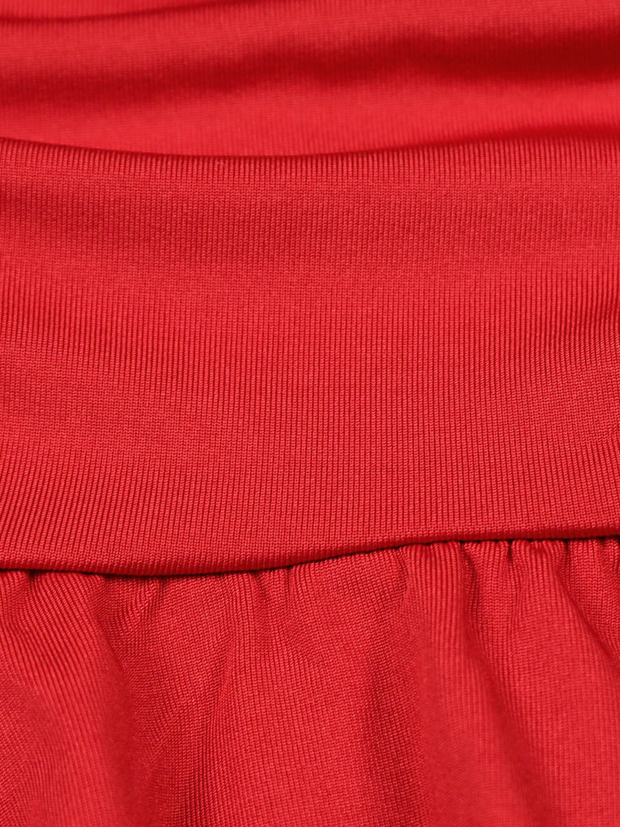 Robe courte plissée coupe trapèze, à taille élastique, dos nu, à empiècements, à décolleté en V profond, couleur unie