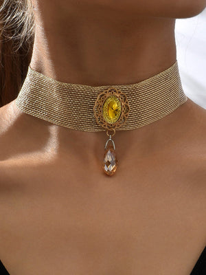 Collier géométrique ajouré brillant délicat à empiècements
