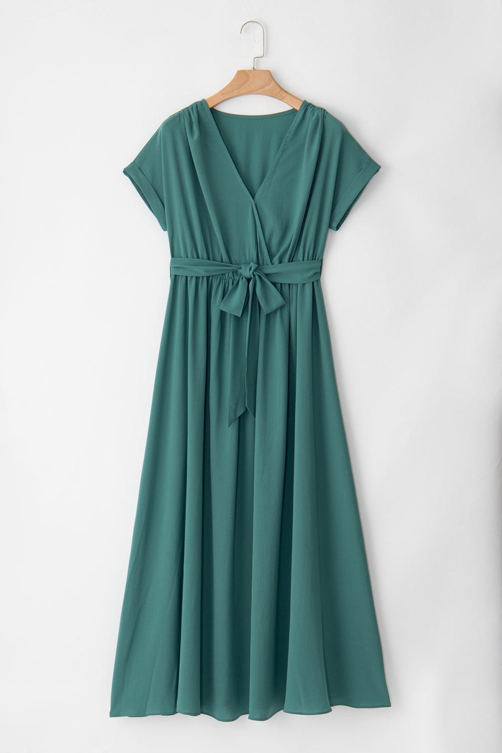Robe maxi pour dames avec ceinture et décolleté en V