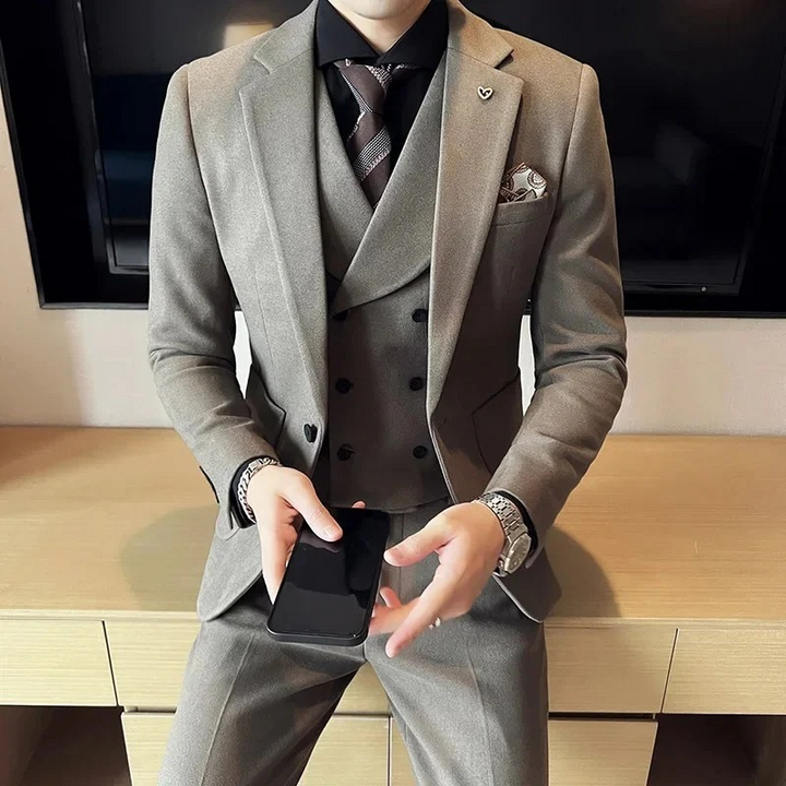 Costume élégant 3 pièces pour homme invité de mariage | avec gilet