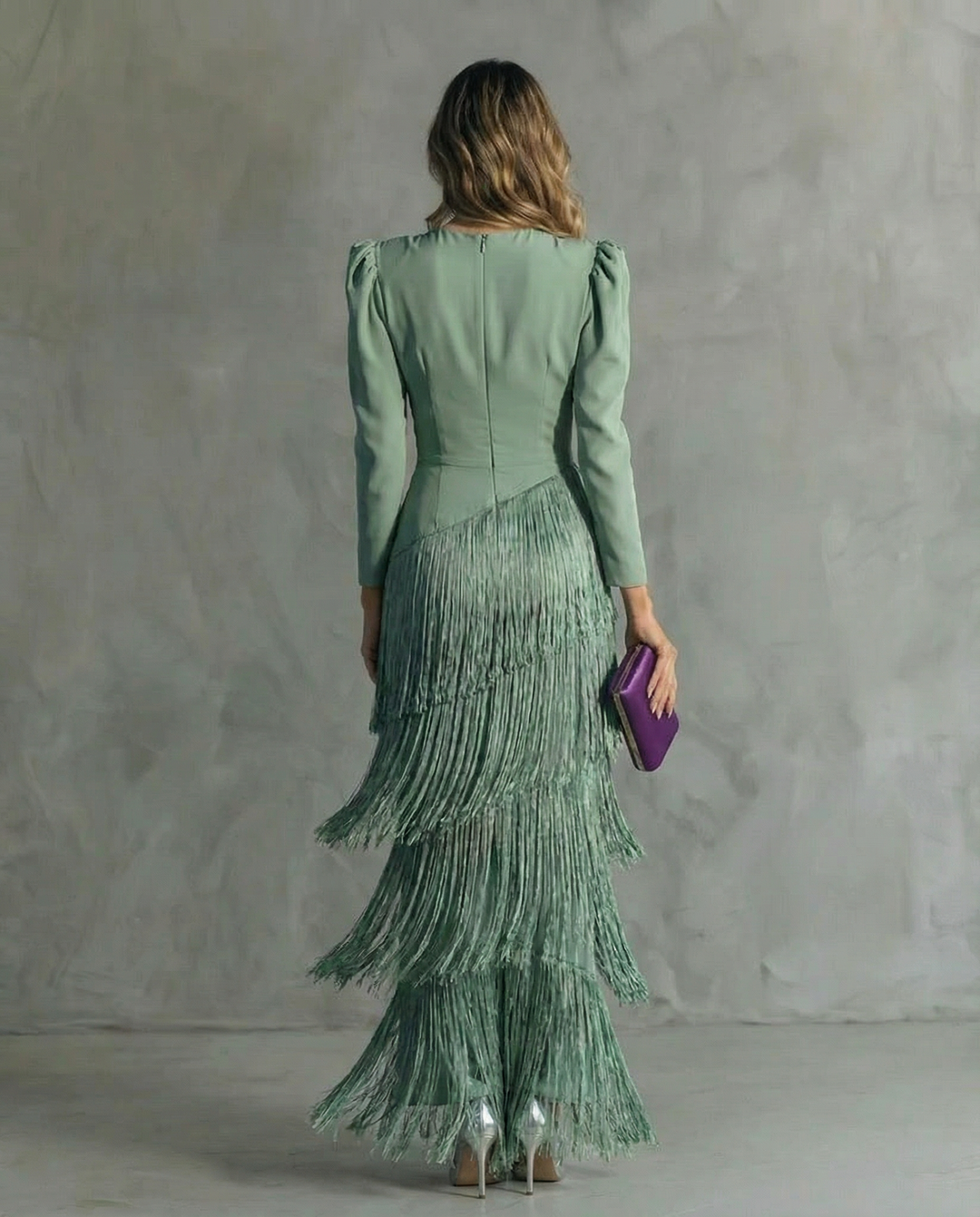 Esmeralda | Robe midi à franges à décolleté en V pour femmes
