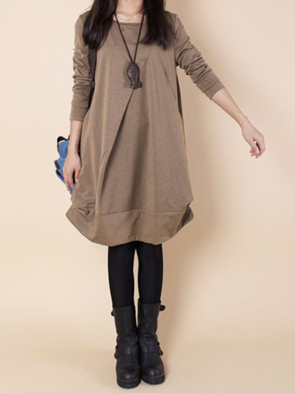 Robe longue plissée coupe trapèze, à manches longues, à col rond, couleur unie