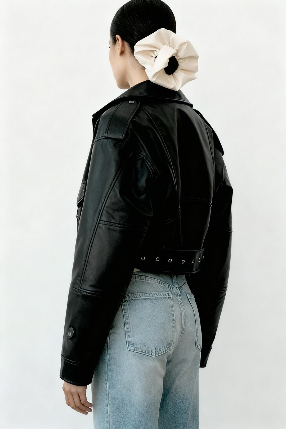 Zira | Veste en cuir pour femmes courte style biker avec ceinture