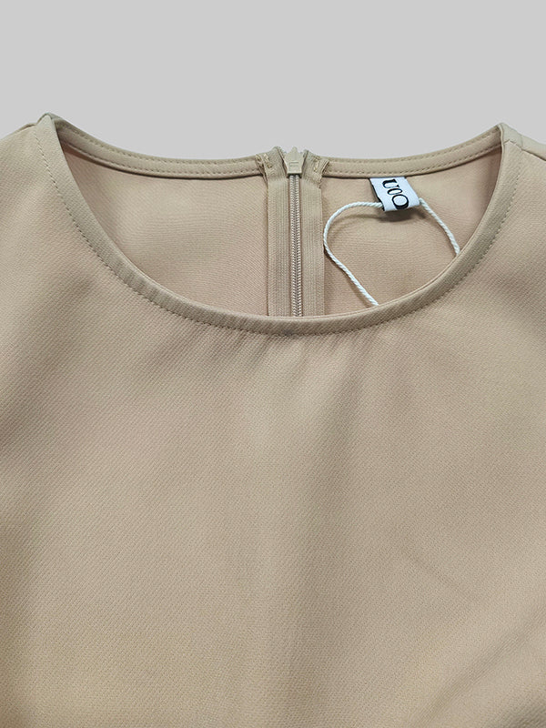 Robe mi-longue ample plissée taille haute, à col rond, couleur unie