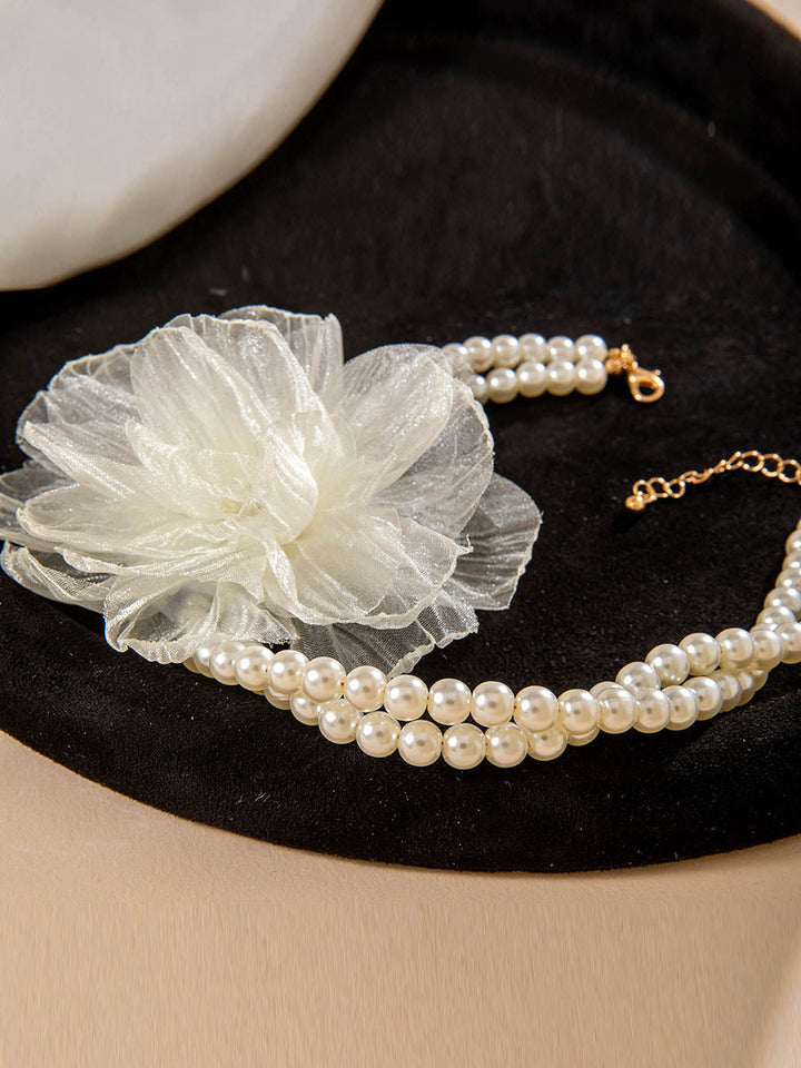 Collier en forme de fleur