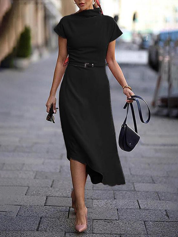 Robe mi-longue ample asymétrique coupe trapèze, à col cheminée, couleur unie