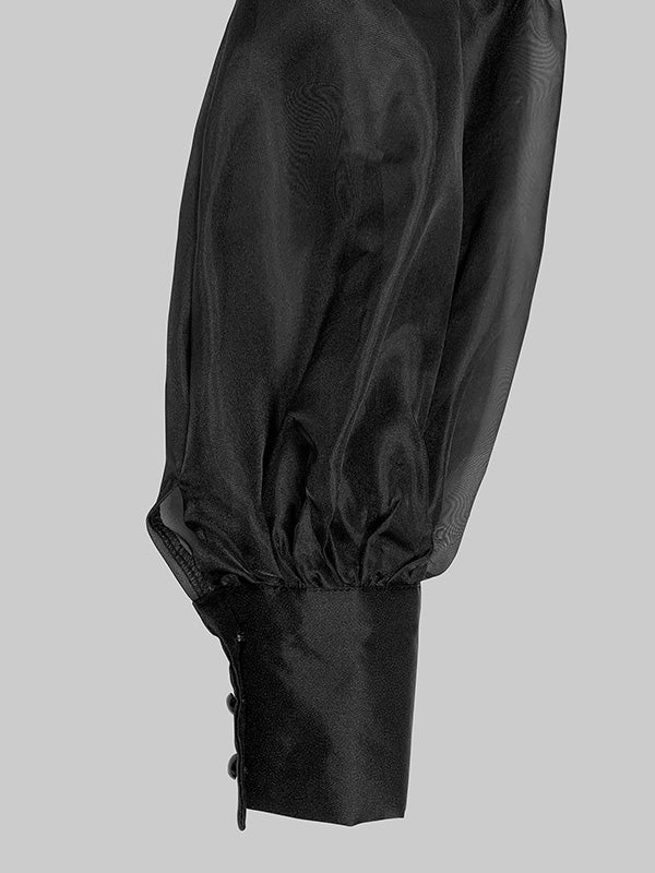 Robe courte ample ajourée à manches longues, à empiècements, à col rond, couleur unie