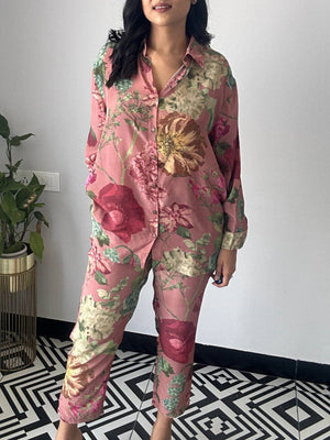 Ensemble deux pièces boutonné à manches longues, à imprimé floral, à col revers – chemise + haut + pantalon 7/8 + pantalon