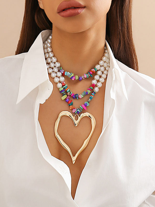Collier perlé délicat en forme de cœur, couleur contrastée