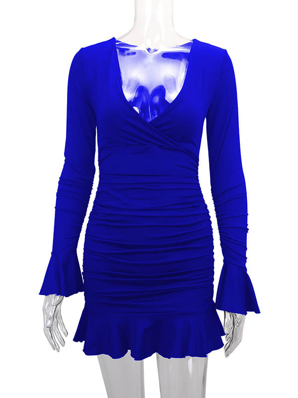 Robe mi-longue moulante plissée volantée à taille élastique, à empiècements, à col en V, couleur unie
