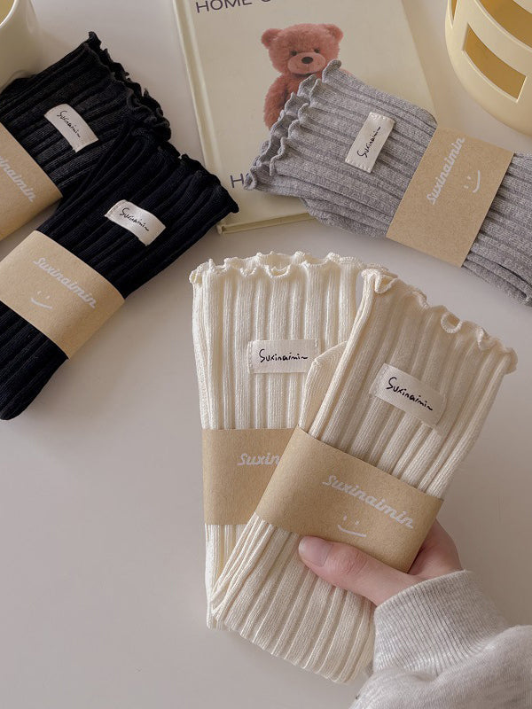 Chaussettes plissées en dentelle avec oreilles en bois