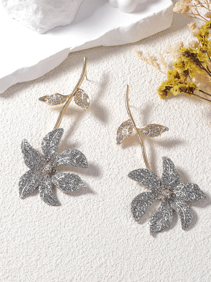 Boucles d'oreilles brillantes en forme de fleur, à strass