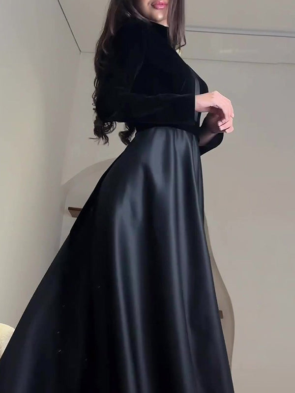 Robe longue plissée coupe trapèze, à manches longues, à empiècements, à fermeture éclair, à col cheminée