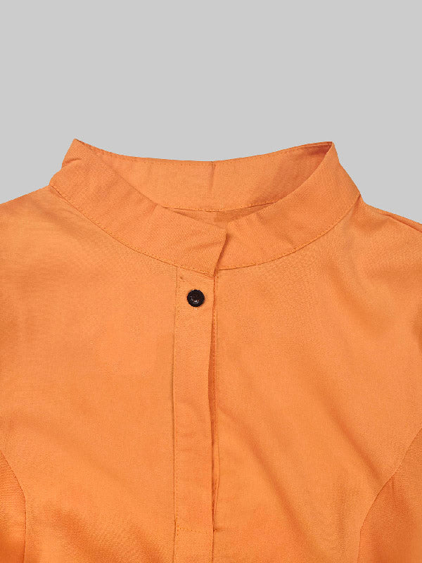 Robe longue boutonnée superposée plissée volantée coupe trapèze, à manches longues, à poches, à empiècements, à col montant, couleur unie