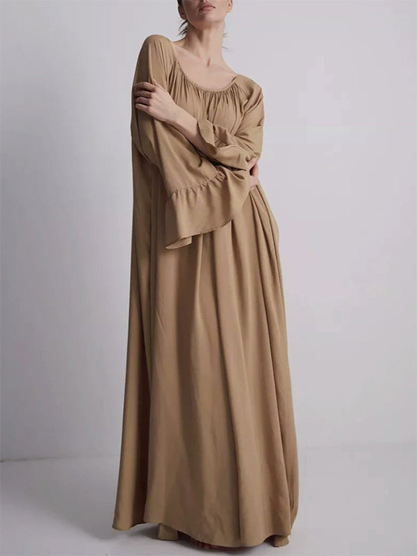 Robe longue ample plissée à manches évasées, à empiècements, à col rond, couleur unie