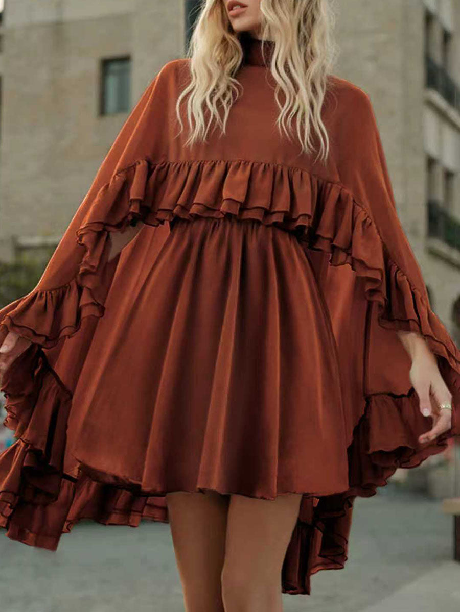 Robe courte ensemble deux pièces plissée volantée nouée taille haute, sans manches, à empiècements, à col cheminée, couleur unie