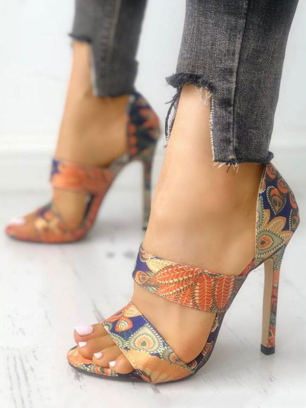 Sandales à talons imprimées à bout ouvert